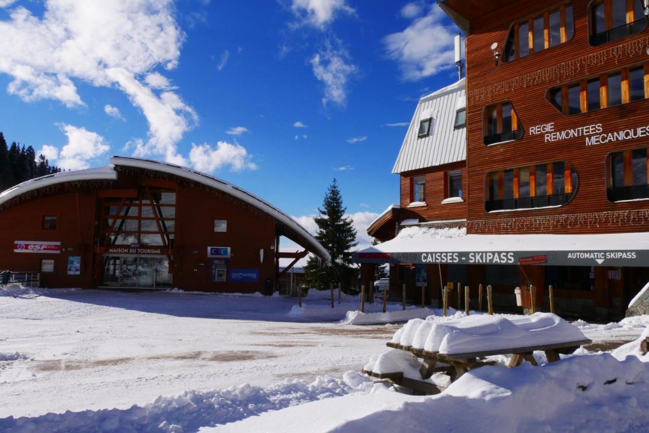 Appartement 4 Personnes 32M2 Au Pied Des Pistes- Wifi- Balcon Sud- Chamrousse 1650 Bagian luar foto
