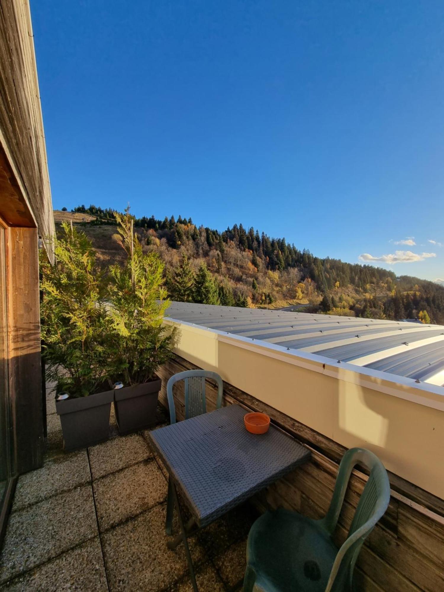 Appartement 4 Personnes 32M2 Au Pied Des Pistes- Wifi- Balcon Sud- Chamrousse 1650 Bagian luar foto